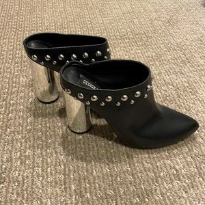 Black leather Design lab retro heels. Size 6.